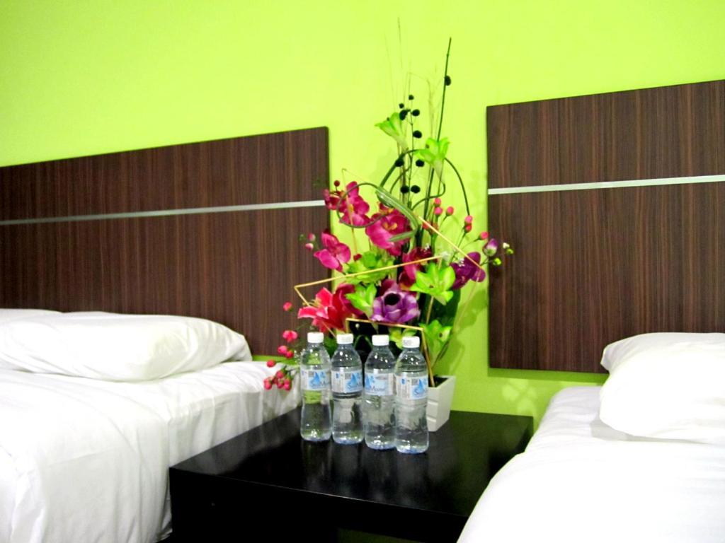 Eco Hotel Putra Каджанг Екстер'єр фото